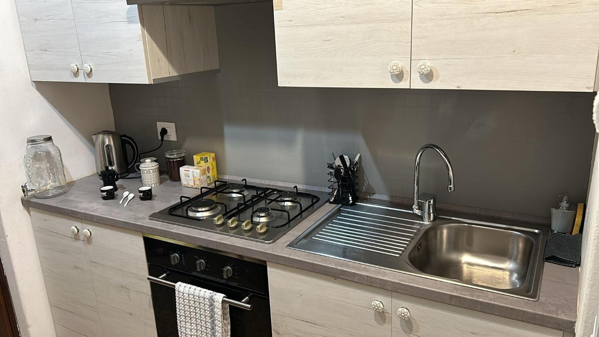 Flat In City Centre Tirano - 10 Minutes From Train Station Eksteriør billede